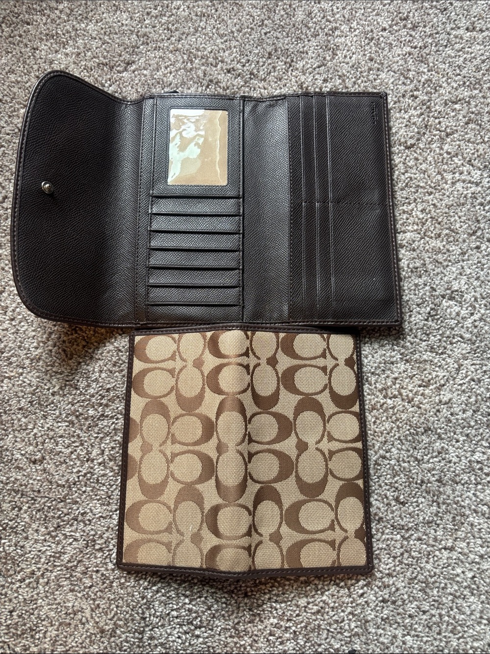 Coach Brown Signature Canvas Shoulder Bag with Matching Wallet - Picture 8 of 9